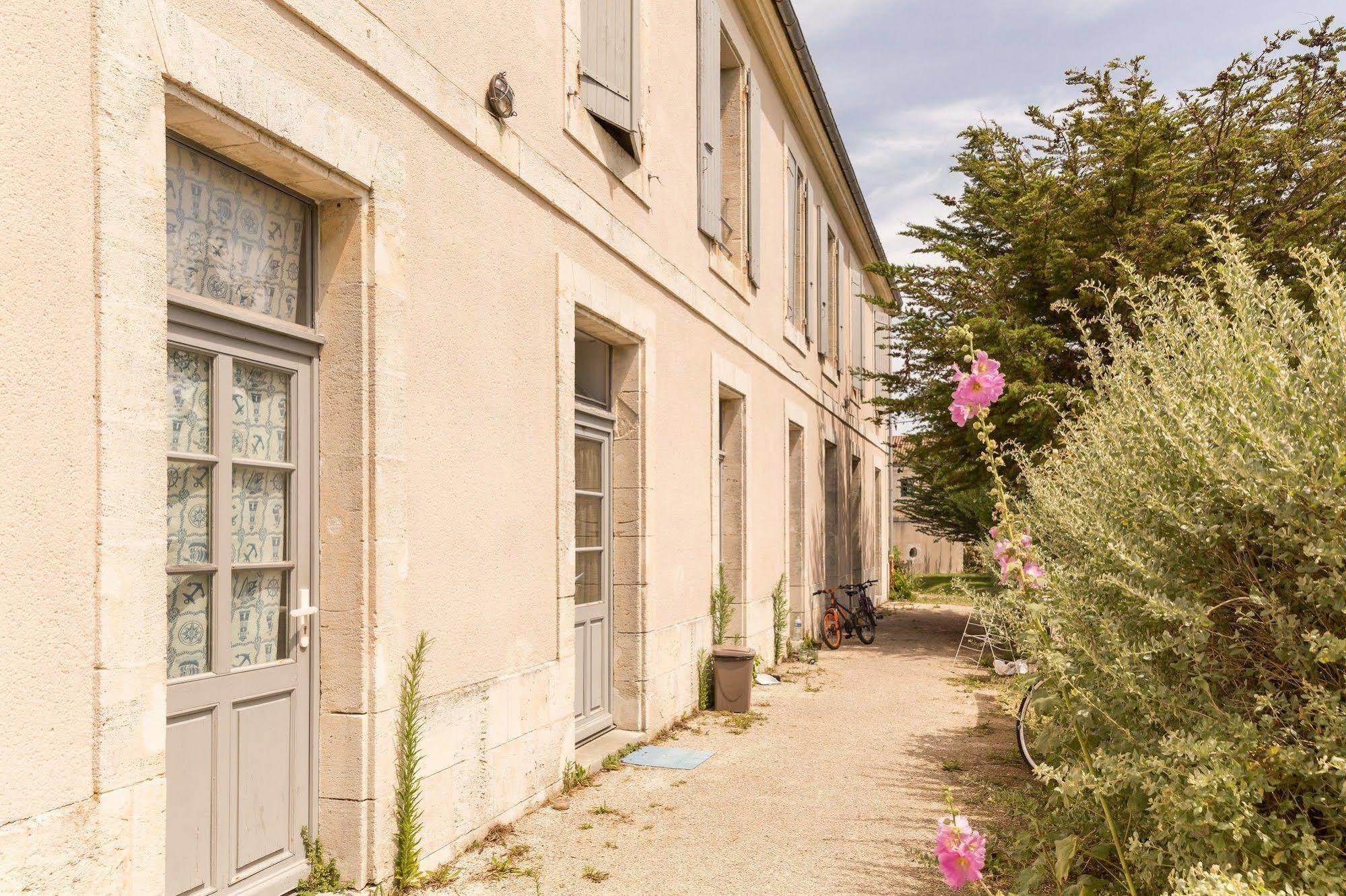 Residence Pierre & Vacances Le Fort De La Rade Ile d'Aix Bagian luar foto